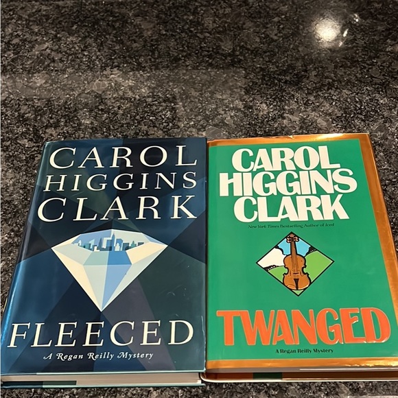 (2) novels by Carol Higgins Clark - Picture 1 of 13